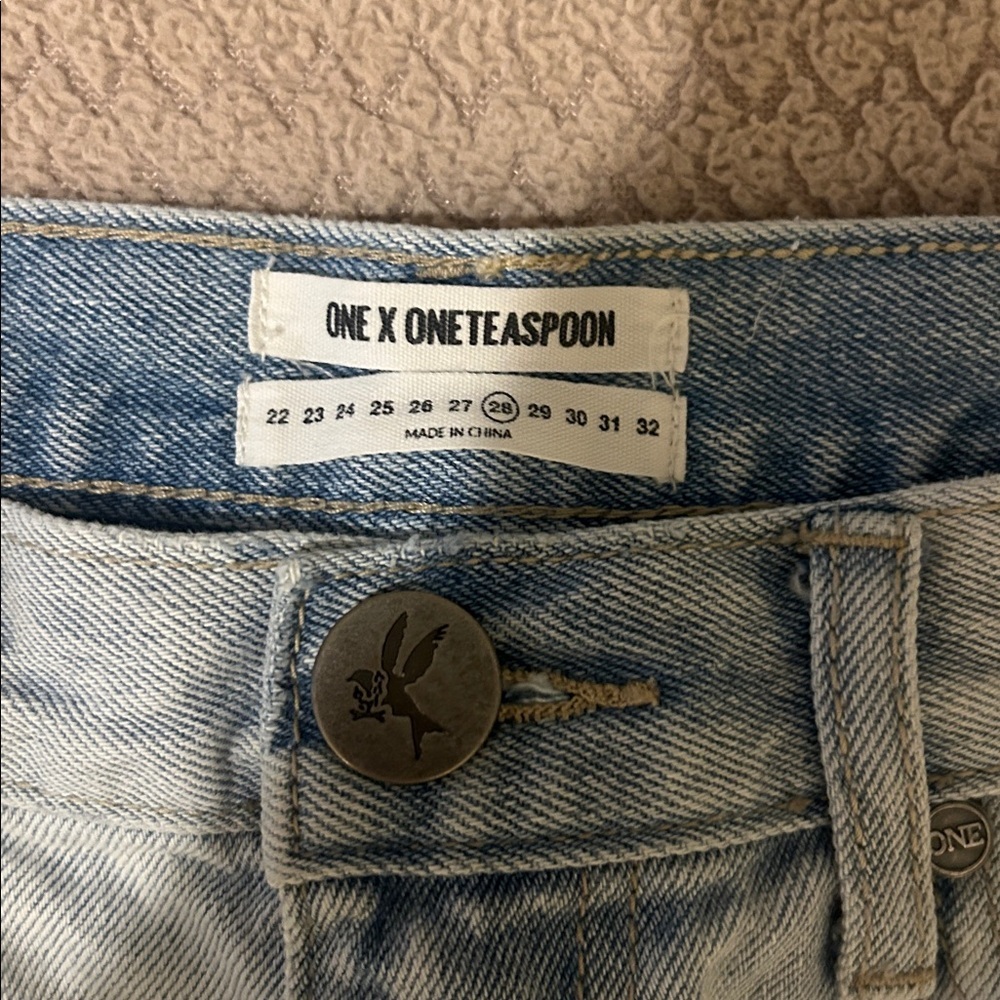 ONE X ONETEASPOON Light Wash Distressed Denim 2020 Mini Skirt Jean - Picture 2 of 6